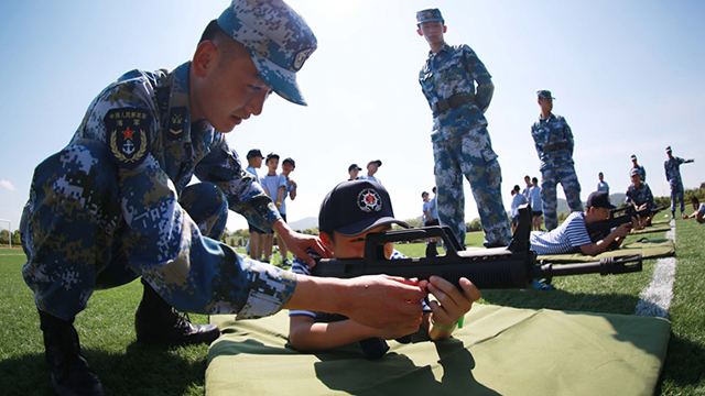 军事夏令营的意义非凡：培养智勇双全砥砺前行